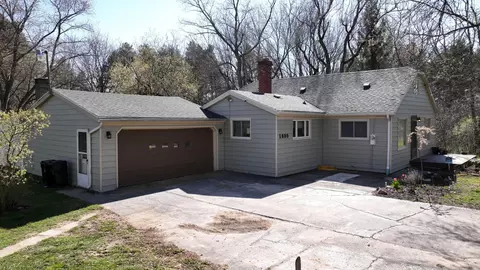 Exterior - 1090 E Costello, Mount Morris, MI 48458 photo 2 of 11