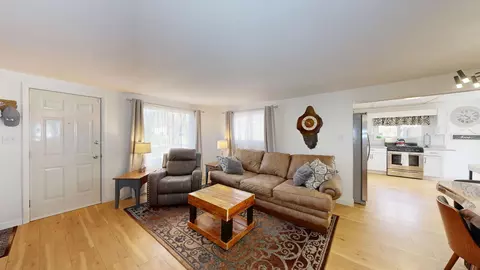 Living - 1090 E Costello, Mount Morris, MI 48458 photo 3 of 3