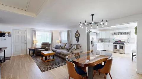 Dining - 1090 E Costello, Mount Morris, MI 48458 photo 3 of 4