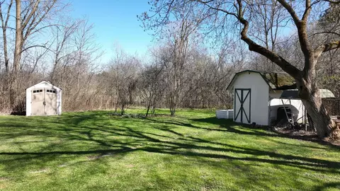 Exterior - 1090 E Costello, Mount Morris, MI 48458 photo 7 of 11