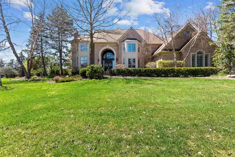 5714 Carrollton, Rochester, MI 48306