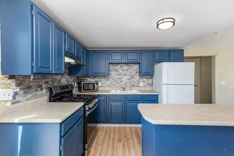 Kitchen - 4307 Bay, Gladwin, MI 48624 photo 4 of 4
