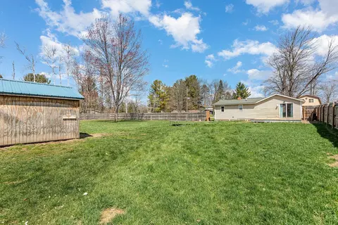 Exterior - 4307 Bay, Gladwin, MI 48624 photo 6 of 12