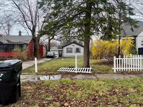 5585 Radnor, Detroit, MI 48224