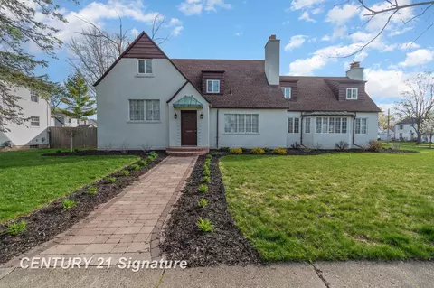 2308 Adams, Saginaw, MI 48602