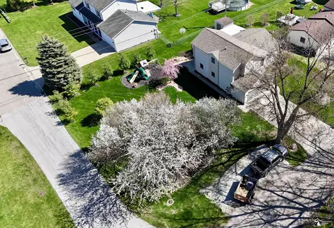 Exterior - 1246 Sunset, Monroe, MI 48162 photo 7 of 14