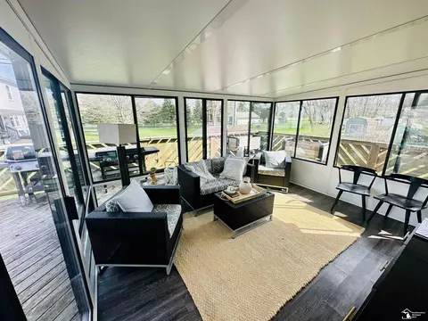 Living - 1246 Sunset, Monroe, MI 48162 photo 5 of 7