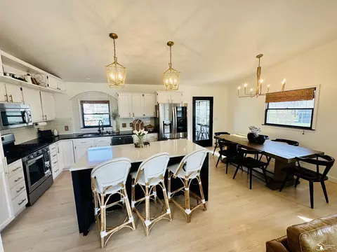 Kitchen - 1246 Sunset, Monroe, MI 48162 photo 4 of 9