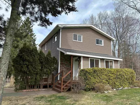 1100 Cleveland, Marquette, MI 49855
