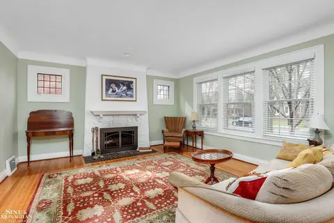 1368 Grayton, Grosse Pointe Park, MI 48230 photo 6
