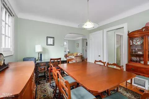 1368 Grayton, Grosse Pointe Park, MI 48230 photo 9