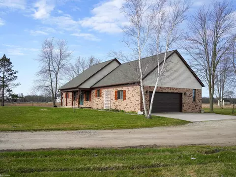 3136 Hessen, Casco, MI 48064