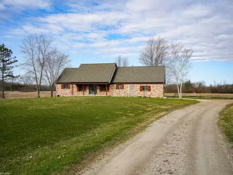 Exterior - 3136 Hessen, Casco, MI 48064 photo 3 of 19