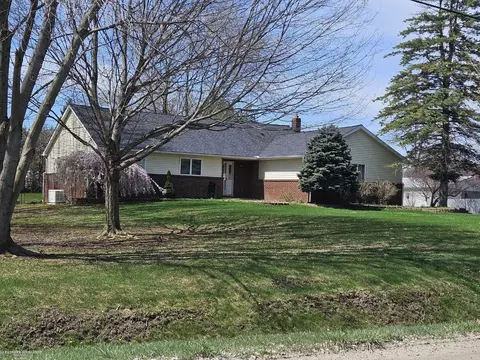 71071 Weeks, Richmond, MI 48062