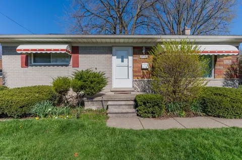 25100 Marilyn, Warren, MI 48089