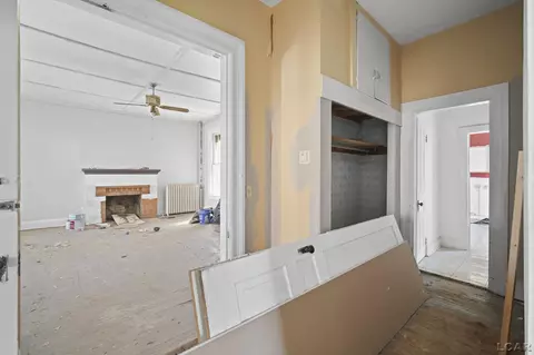 Kitchen - 236 Division, Adrian, MI 49221 photo 1 of 3