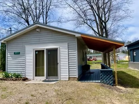 Exterior - 6217 Ruth, Gladwin, MI 48624 photo 3 of 6
