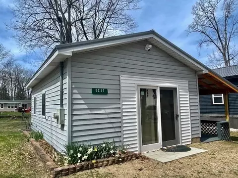 Exterior - 6217 Ruth, Gladwin, MI 48624 photo 2 of 6