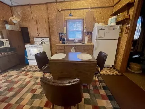 Dining - 6217 Ruth, Gladwin, MI 48624 photo 2 of 2