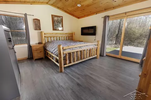 Bedroom - 3279 E Shaffer, Midland, MI 48642 photo 1 of 6