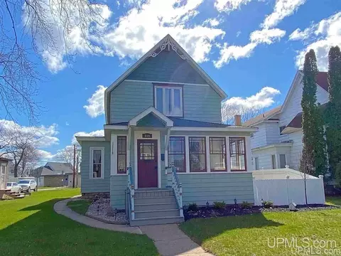 619 S 8th, Escanaba, MI 49829