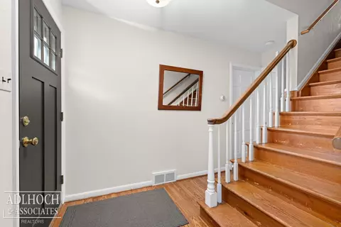 Entry Way - 286 Ridgemont, Grosse Pointe Farms, MI 48236 photo 1 of 1