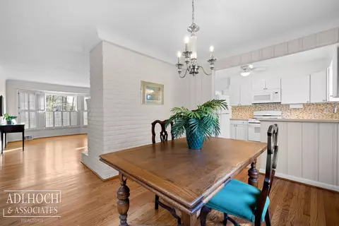 Dining - 286 Ridgemont, Grosse Pointe Farms, MI 48236 photo 1 of 2