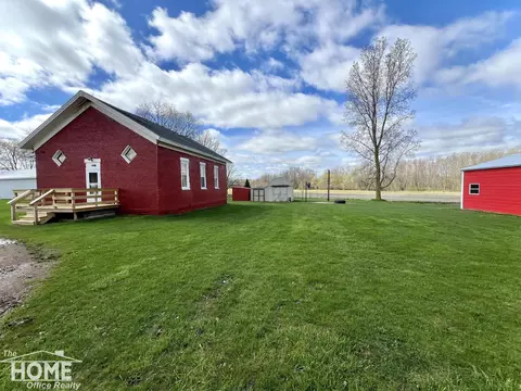 Exterior - 5238 Lytle, Corunna, MI 48817 photo 3 of 15