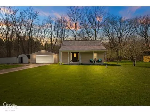 3063 Oleary, Flint, MI 48504