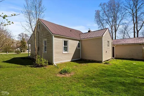 Exterior - 3063 Oleary, Flint, MI 48504 photo 9 of 12