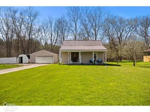 Exterior - 3063 Oleary, Flint, MI 48504 photo 2 of 12