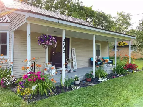 Exterior - 3063 Oleary, Flint, MI 48504 photo 5 of 12