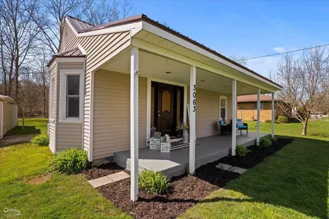 Exterior - 3063 Oleary, Flint, MI 48504 photo 4 of 12