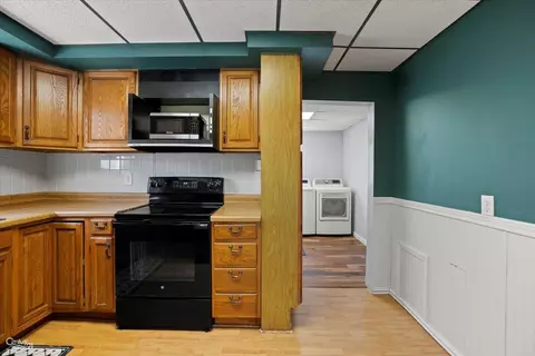 Kitchen - 3063 Oleary, Flint, MI 48504 photo 4 of 5