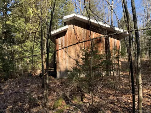 13749 E Shr, Bergland, MI 49910