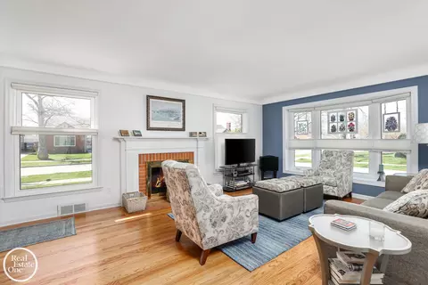 Living - 2040 Allard, Grosse Pointe Woods, MI 48236 photo 1 of 3
