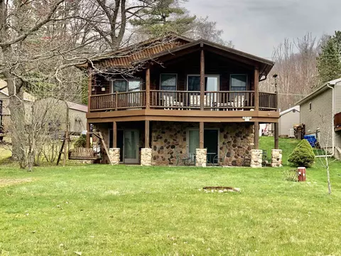 1299 E Long Lk, Harrison, MI 48625