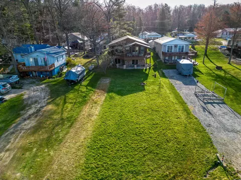 View/Area - 1299 E Long Lk, Harrison, MI 48625 photo 4 of 8