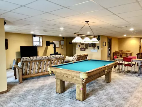 Living - 1299 E Long Lk, Harrison, MI 48625 photo 7 of 7