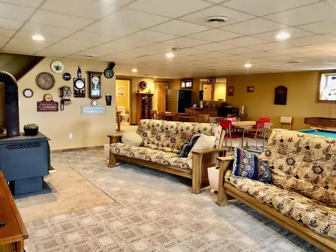 Living - 1299 E Long Lk, Harrison, MI 48625 photo 5 of 7