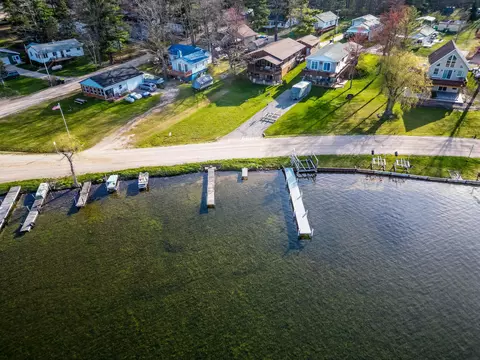 View/Area - 1299 E Long Lk, Harrison, MI 48625 photo 2 of 8