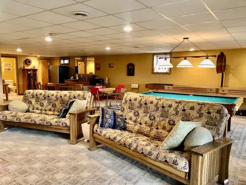 Living - 1299 E Long Lk, Harrison, MI 48625 photo 6 of 7