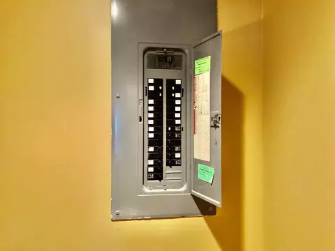 Entry Way - 1299 E Long Lk, Harrison, MI 48625 photo 1 of 1