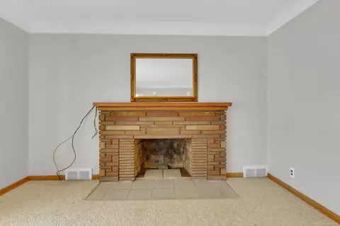 Living - 17835 Lincoln, Eastpointe, MI 48021 photo 2 of 3