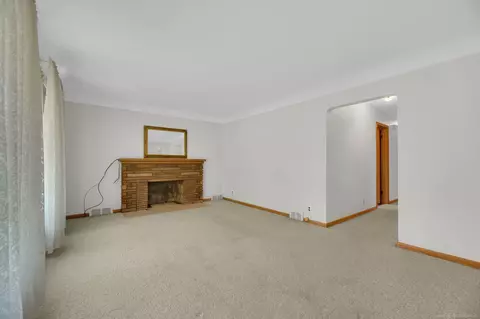 Living - 17835 Lincoln, Eastpointe, MI 48021 photo 1 of 3