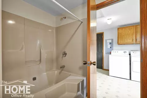 Bath - 596 Crestview, Corunna, MI 48817 photo 1 of 3