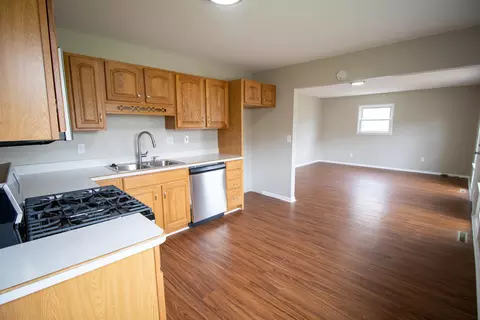 2810 Plainfield, Flint, MI 48506 photo 2