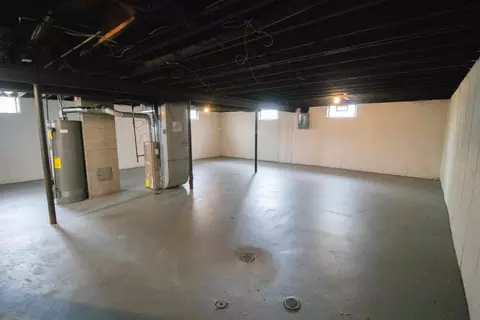 2810 Plainfield, Flint, MI 48506 photo 21