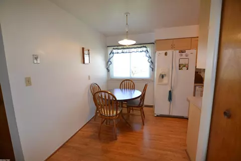 Dining - 32205 Stricker, Warren, MI 48088 photo 1 of 1
