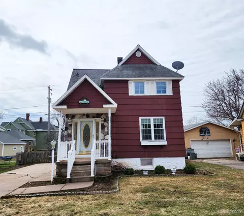 Exterior - 423 W Empire, Ishpeming, MI 49849 photo 3 of 6